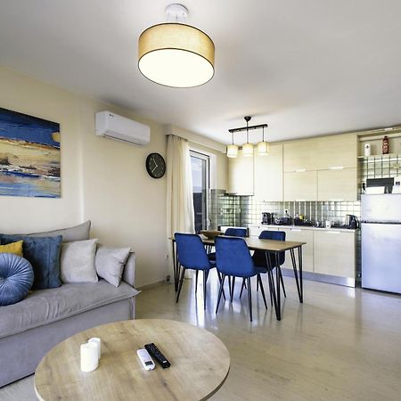 Lis153 By Smart Cozy Suites - Top Floors With Amazing City View - Available 24Hr เอเธนส์ ภายนอก รูปภาพ