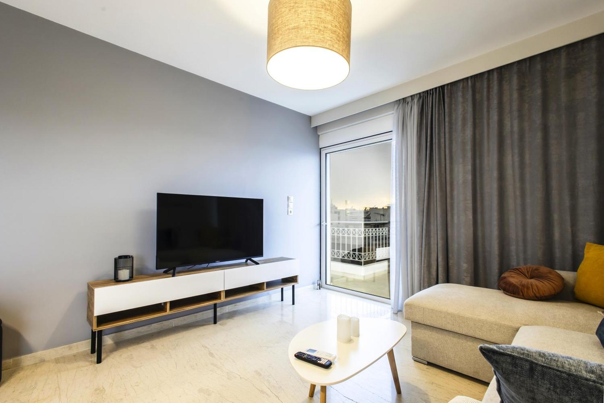 Lis153 By Smart Cozy Suites - Top Floors With Amazing City View - Available 24Hr เอเธนส์ ภายนอก รูปภาพ