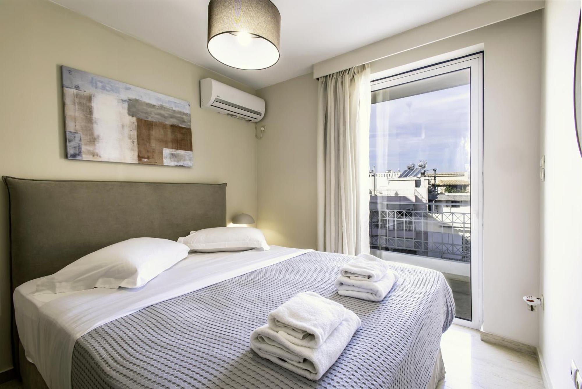 Lis153 By Smart Cozy Suites - Top Floors With Amazing City View - Available 24Hr เอเธนส์ ภายนอก รูปภาพ