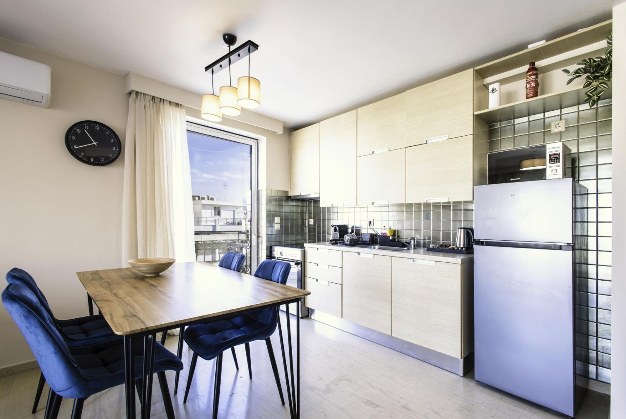 Lis153 By Smart Cozy Suites - Top Floors With Amazing City View - Available 24Hr เอเธนส์ ภายนอก รูปภาพ
